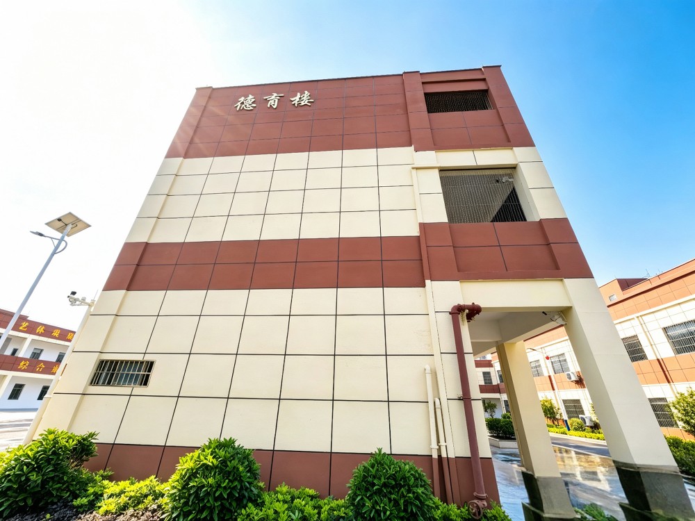 梅州全封闭叛逆小孩改变学校怎么选?资深教育从业者的理性建议